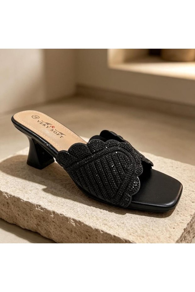 Comfortable Heels - Gold