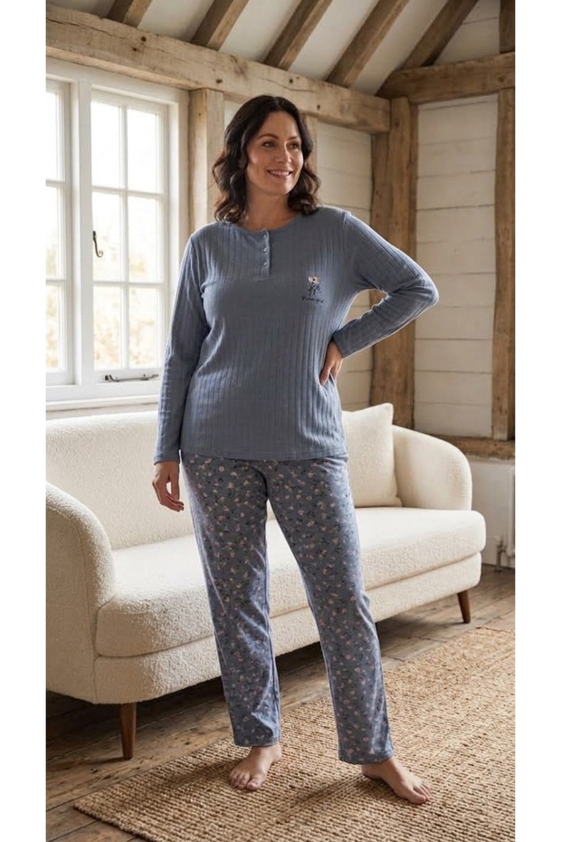 Women's Winter Large Size Patterned Buttoned Collar Soft Textured Pajama Set