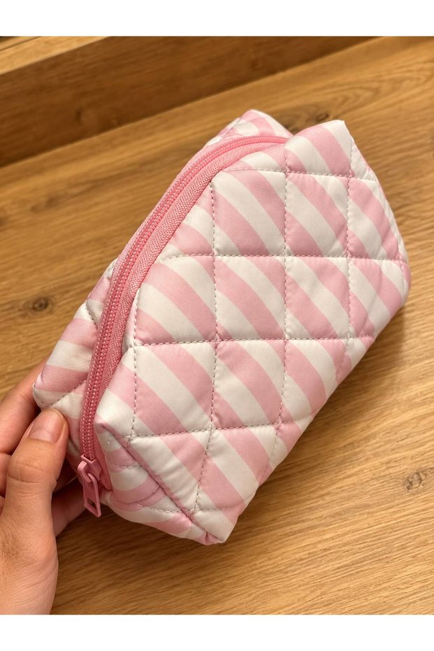 Women's Patterned Zippered Multi-Purpose Makeup Bag