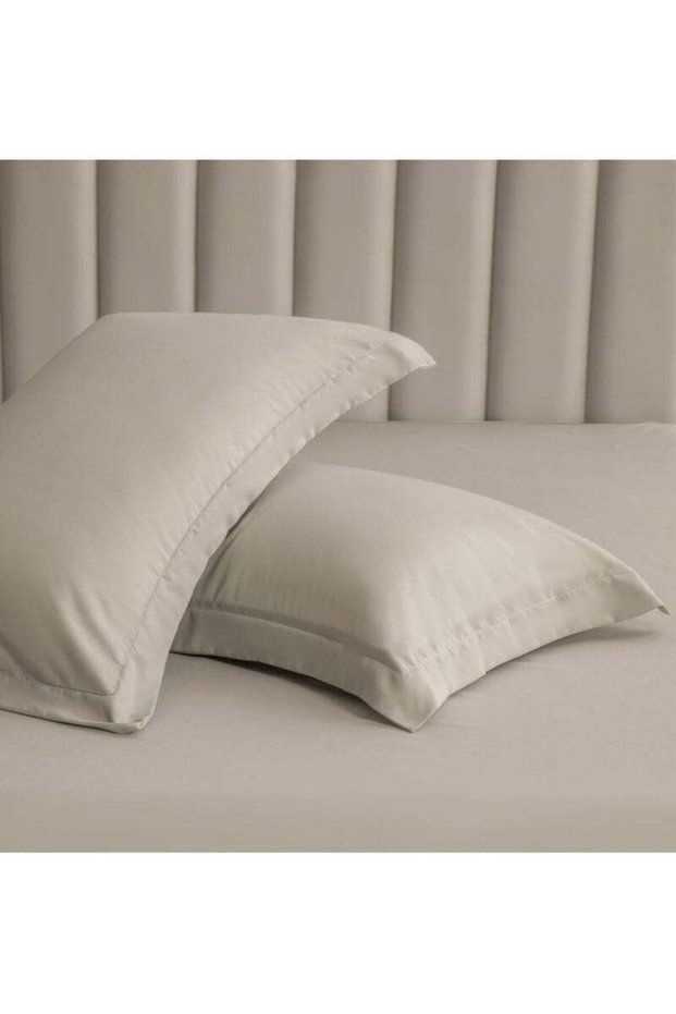Donetella Standard Pillowcase Set of 2, Size 50x75 cm, Ultra Soft Brushed Microfiber, Envelope Closu