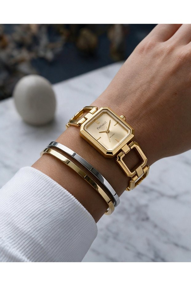 Milano Women's Wristwatch Gold Color Geometric Metal Cord Champagne Dial Rectangular Case Analog Watch 20 mm Case Diameter