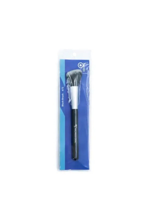672 Blush Brush