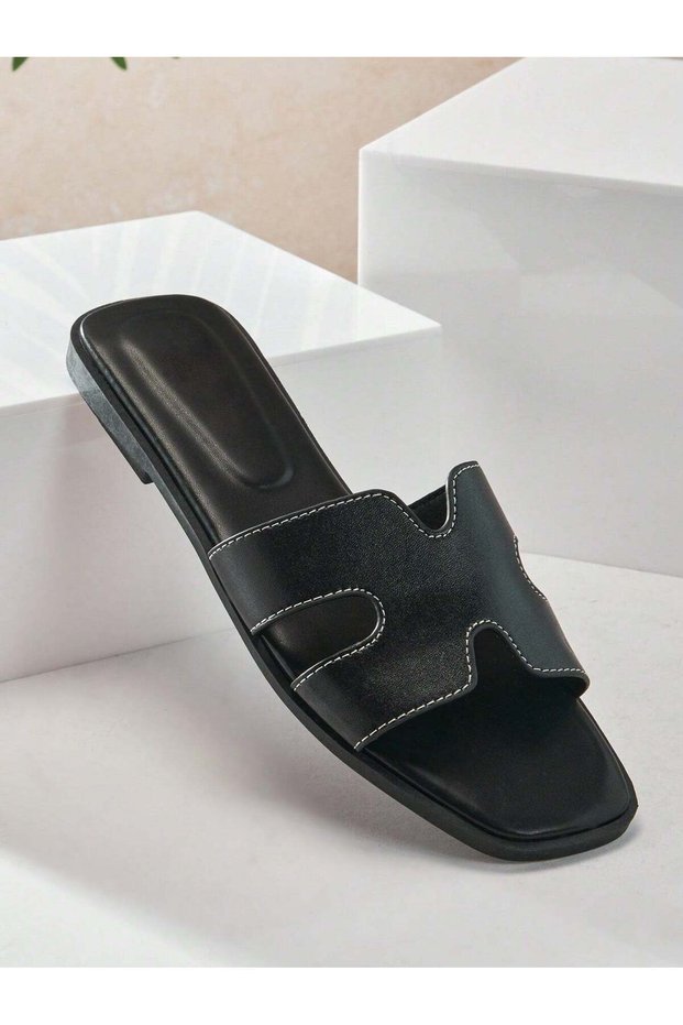 Flip-flops, black