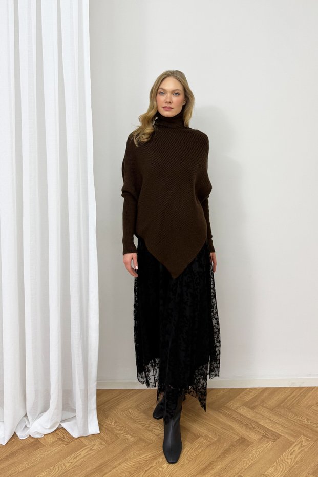 Asymmetric Knitwear Sweater 94-6107