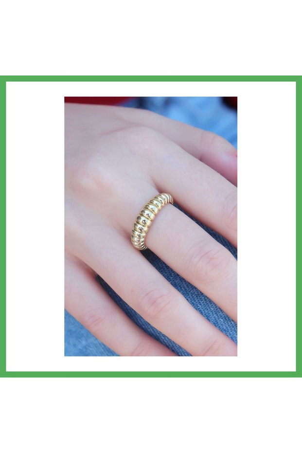 Gold Color Spiral Model Women's Ring Bezoss