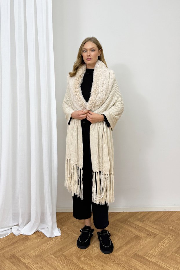 Furry Knitwear Shawl 103-2370