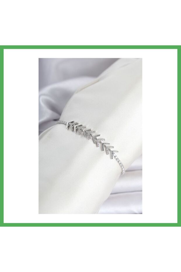 Brass Silver Color Zircon Stone Sergeant Model Waterway Women's Bracelet Bezoss