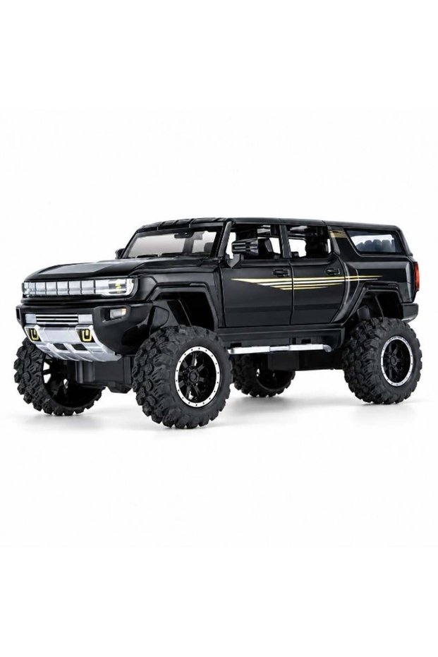 1:24 Scale Simulation of Off-Road Diecast Model Car – Rugged SUV with Detailed Interior