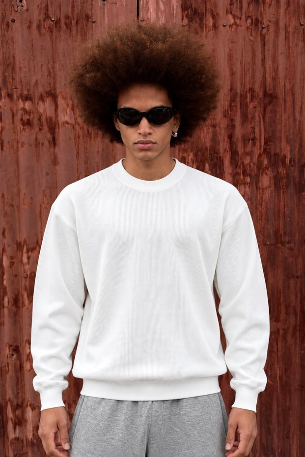 Men's Basic Crew Neck Long Sleeve White Sweatshirt
