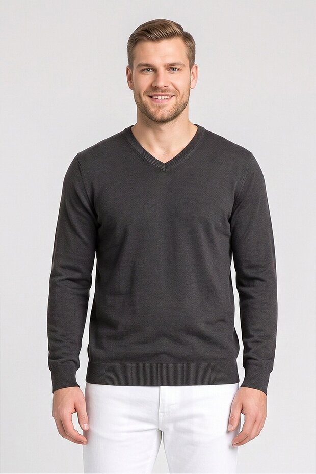 Men V Neck Long Sleeve Knitted Sweater, Dark Grey