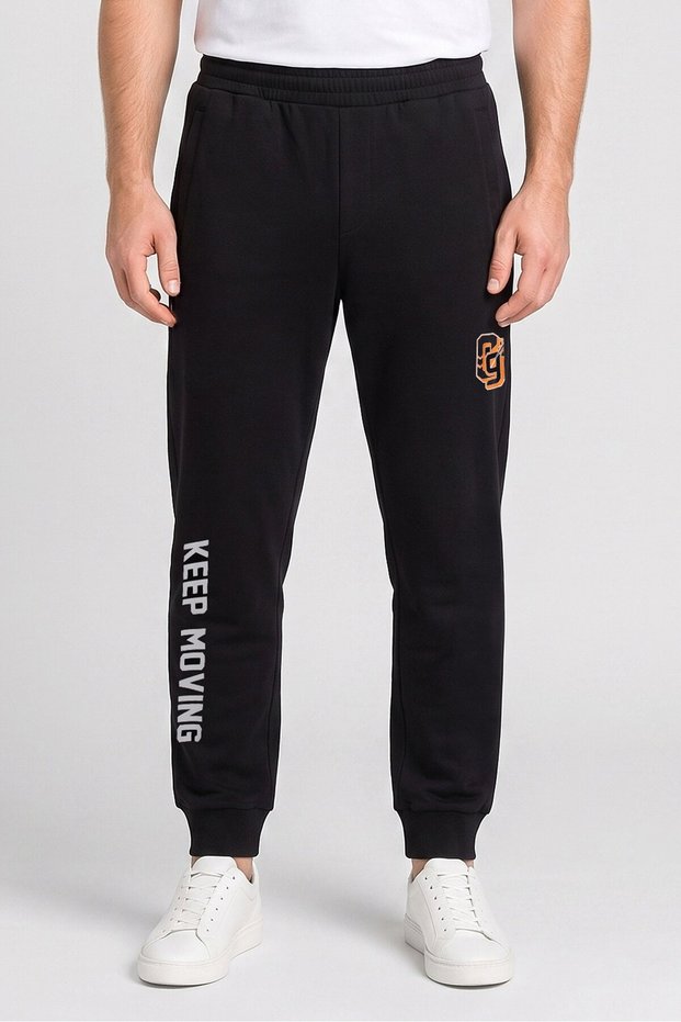 Men Relax Fit Outdoor Sweatpants, Black