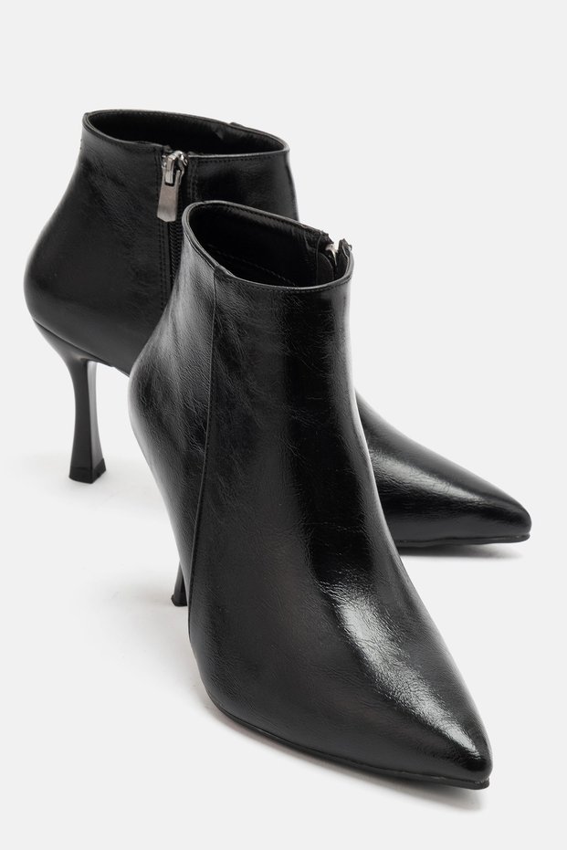 Women's Pointed Toe Goblet Heel Zippered Black Ankle Boots