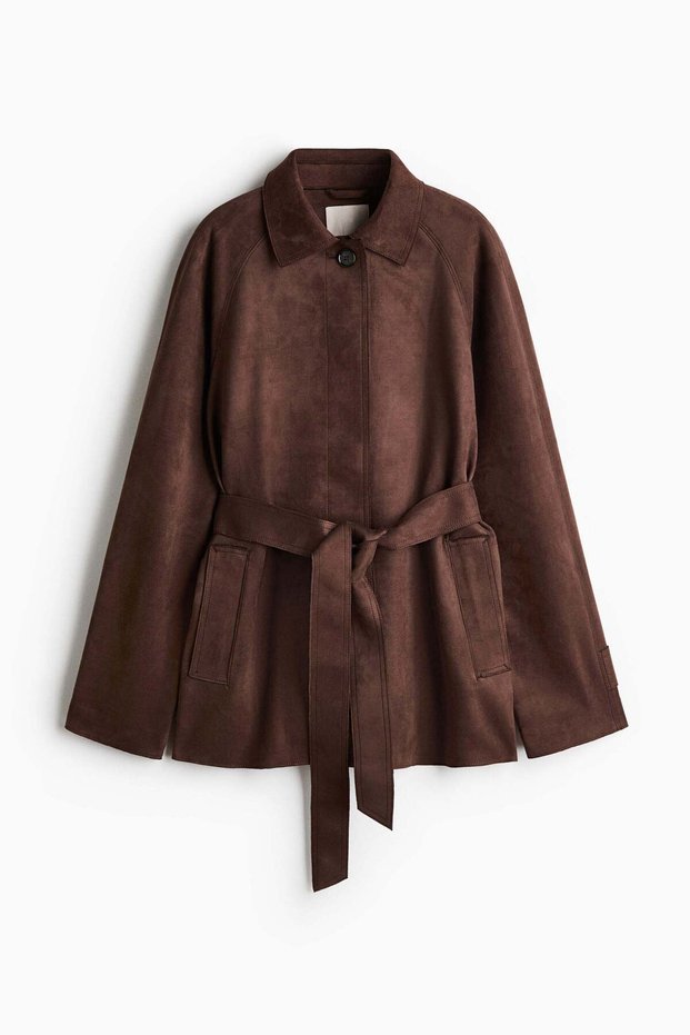 Short tie-belt coat