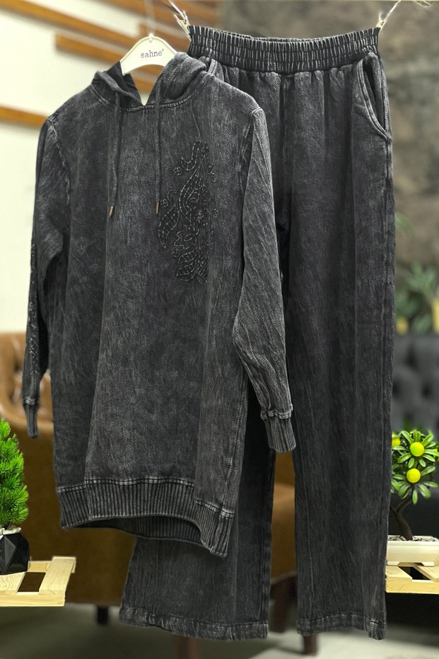 Hooded embroidered washed pants set