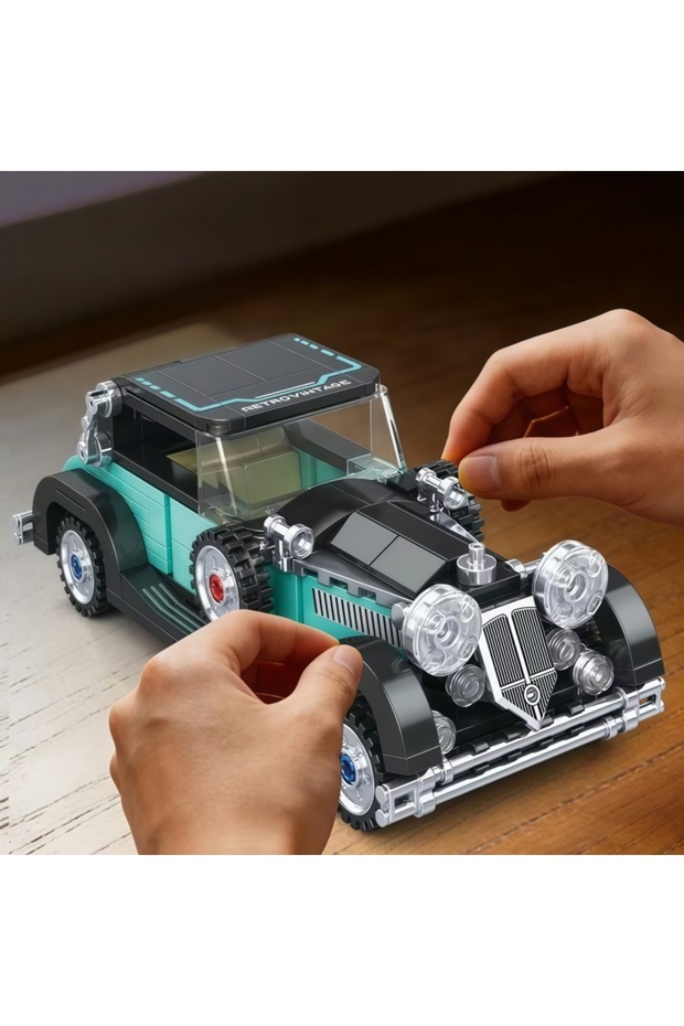 62Bagged Retro Classic Car Building Block Set, 4 Different Retro Car Models with Building Blocks, Co