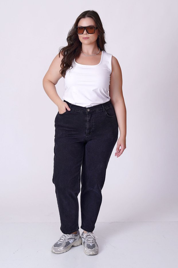 High Waist Mom Fit Jeans