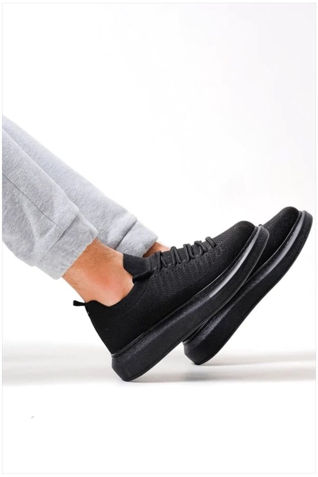 Men's Lightweight Supportive Walking Lace-Up Comfort Sneakers