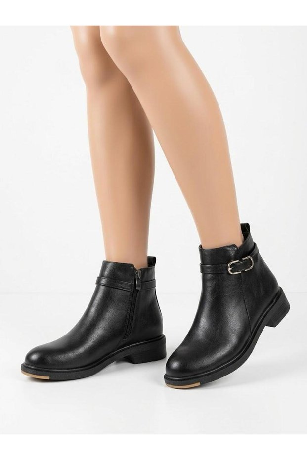 Women's buckle detailed comfortable fit non-slip sole warm daily boots