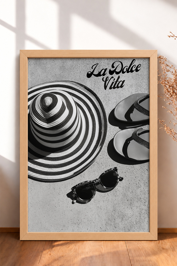La Dolce Vita Straw Hat and Slippers Framed Painting Italy Poster Living Room Kitchen Wall Decor Itn109