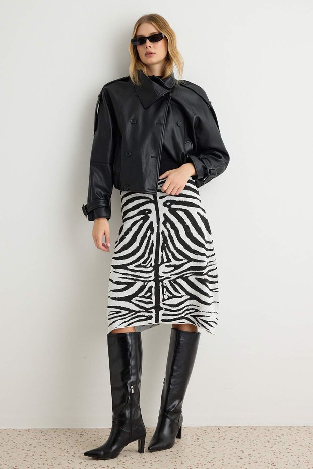 Black Zebra Patterned A-Line Knit Skirt Twoaw27Et00175