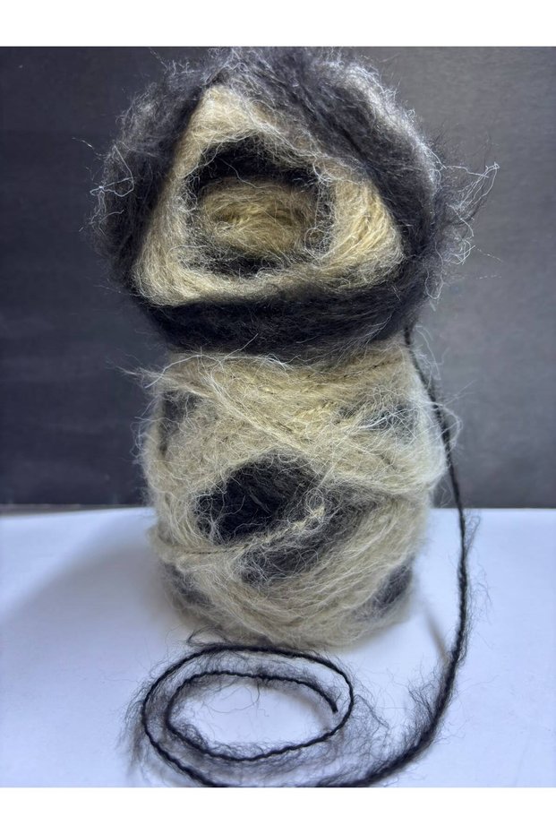 Black, Sand Beige (Bol Tüylü) Thick Cashmere Cake Moher Yarn, 200g.