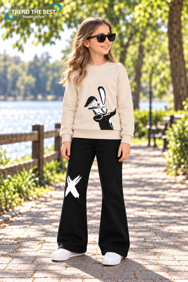 Winter, Spring, and Autumn Girls' Black Spanish Flared Bottoms and Beige Sweat Top