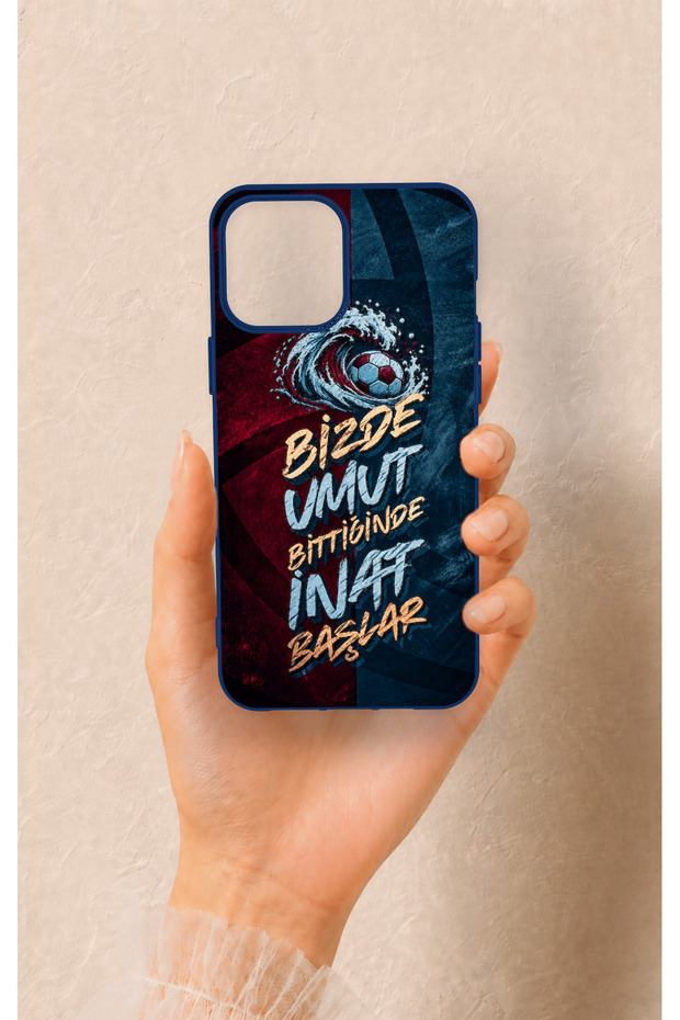 غطاء سيليكون بتصميم موجي باللونين الأحمر الداكن والأزرق، متوافق مع هاتف iPhone 12 Pro Max.