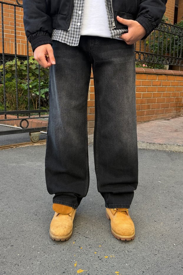 Gravel Faded Black Baggy-Fit Jeans