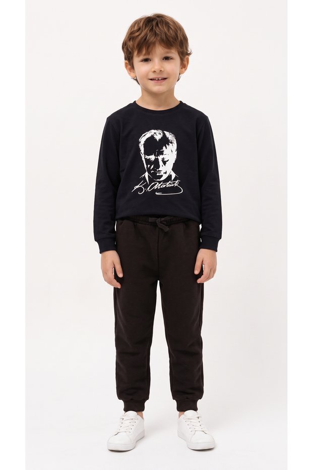 Atatürk Printed Black Cotton Unisex Long-Sleeve T-Shirt for Children.