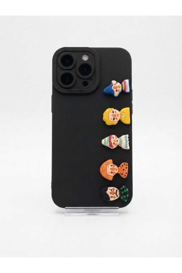 غطاء هاتف iPhone 15 Pro Max باللون الأسود بتصميم "إيموجي".