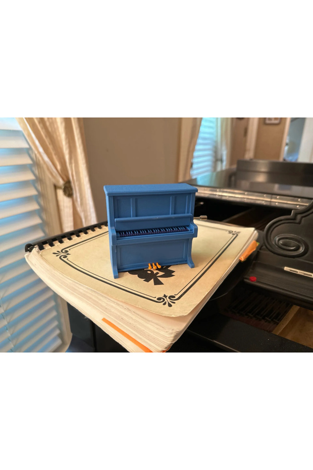 (No Mechanism) Piano-Designed Wind-Up Music Box, Outer Case, Decorative Box (Without Mechanism).