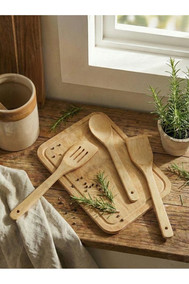 4 Piece Bamboo Kitchen Set - 35.5X26 cm Bamboo Cutting Board & 3-Piece Spoon Spatula Set