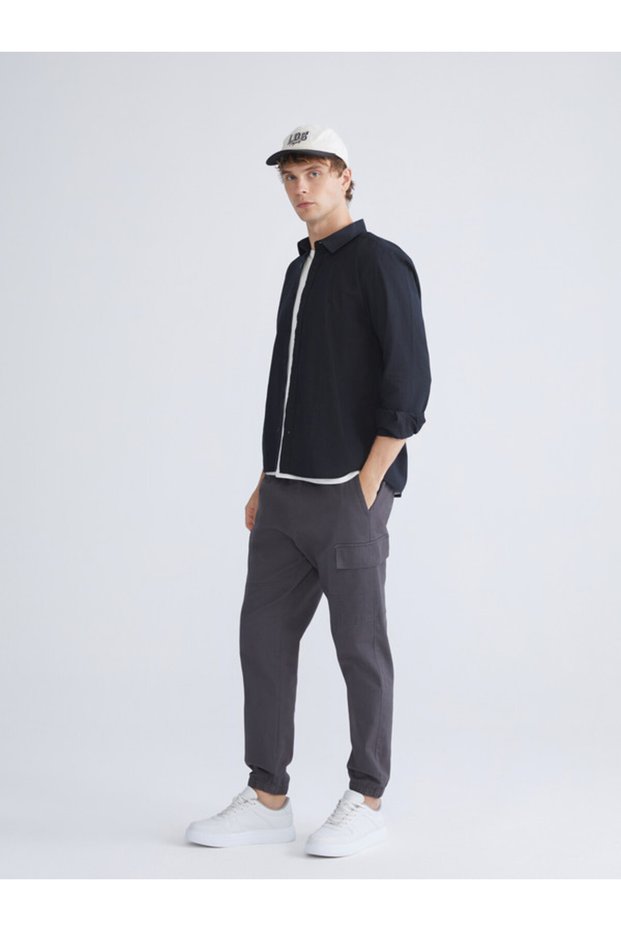 Esvab • Modern & Distinctive Regular Fit Men's Cargo Pants