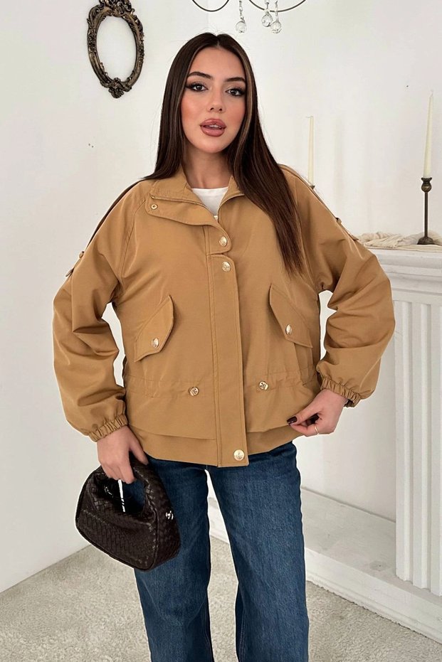 Women's Camel-Colored Lined Jacket with Snap-Fastened Details