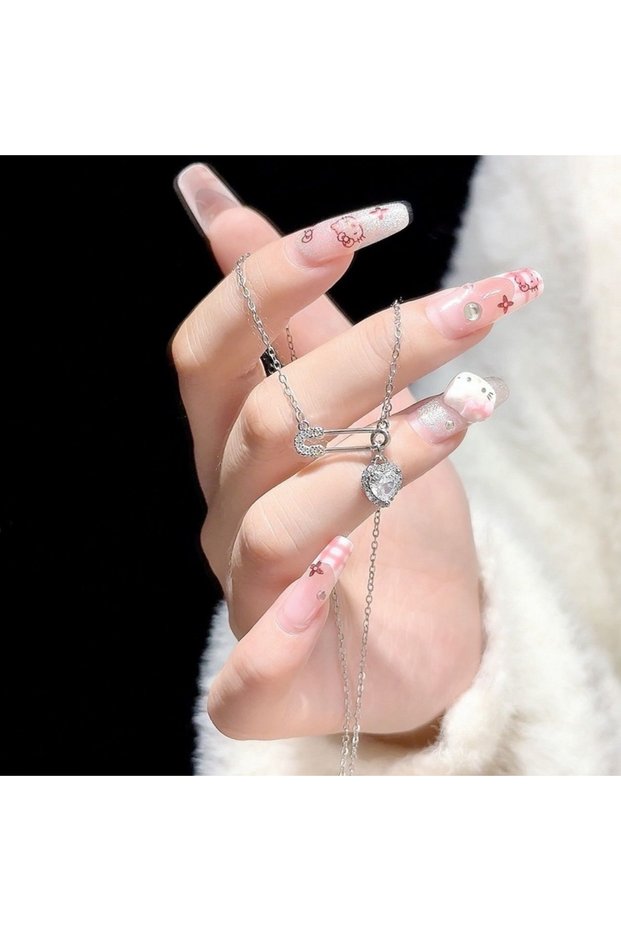 Steel color Light luxury zircon pin love ins niche design safety needle heart-shaped tassel personal