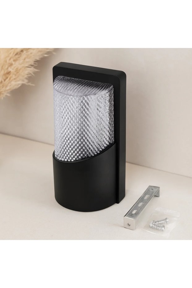 22W Ip66 Led Wall Sconce - 50,000 Hours