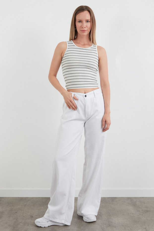 Striped Halter Neck Body with Stoppers on the Sides