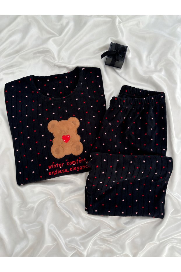 Red Heart Patterned Black Fleece Pajama Set