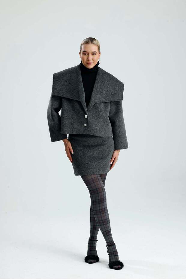Nisha Kaše Women's Gray Jacket and Skirt Set.