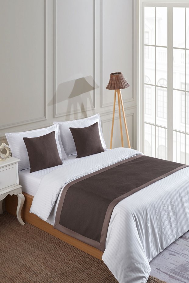 70X250 Bed Runner (Runner) and 2 Pieces 45X45 Throw Pillow Set – Hotel Concept Luxury Decorative Set