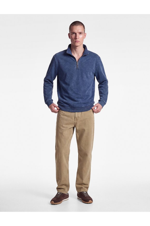Comfortable Fit Washable Long Sleeve Half-Zip Sweatshirt