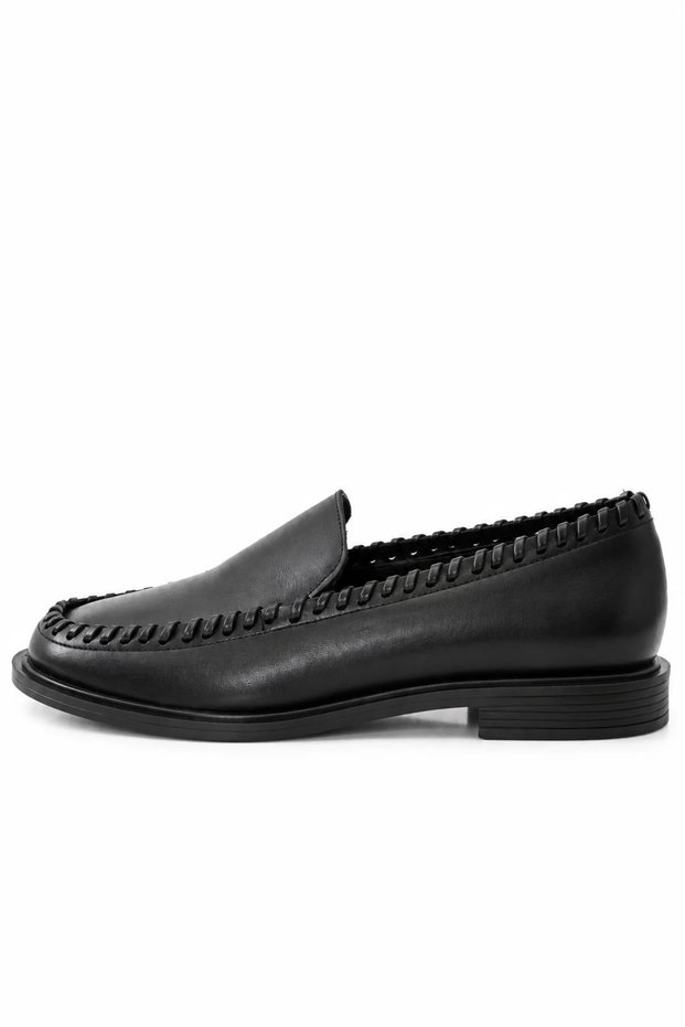 Black Ribbed Moccasins 35530