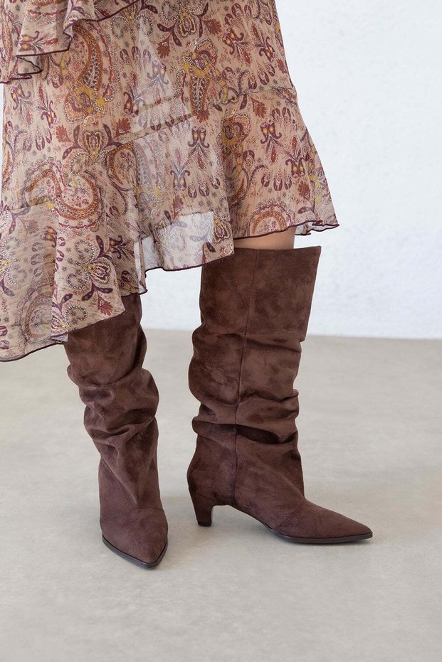 Black Women's Suede Boots Brown