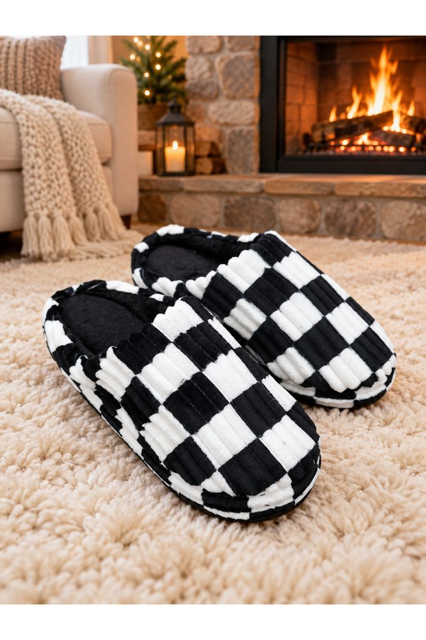Men's Two-Tone Closed-Toe Winter Slippers with Soft Insole, Suitable for Everyday Wear and Indoor Use, Ideal for a Wedding Gift Set.