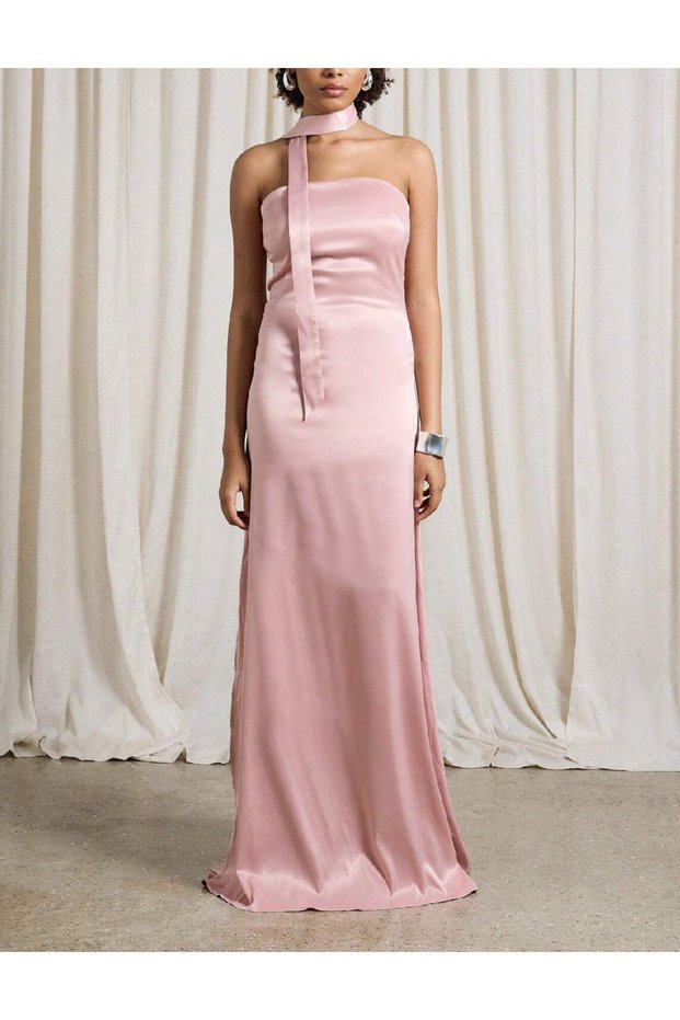 Rochie lunga, Roz pudra