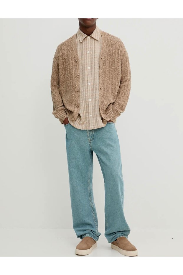 Cardigan, Maro