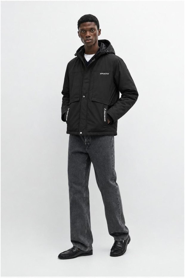 Outdoor Hooded Water and Windproof Softshell Coat with Fur Inside and Fiber Filling
