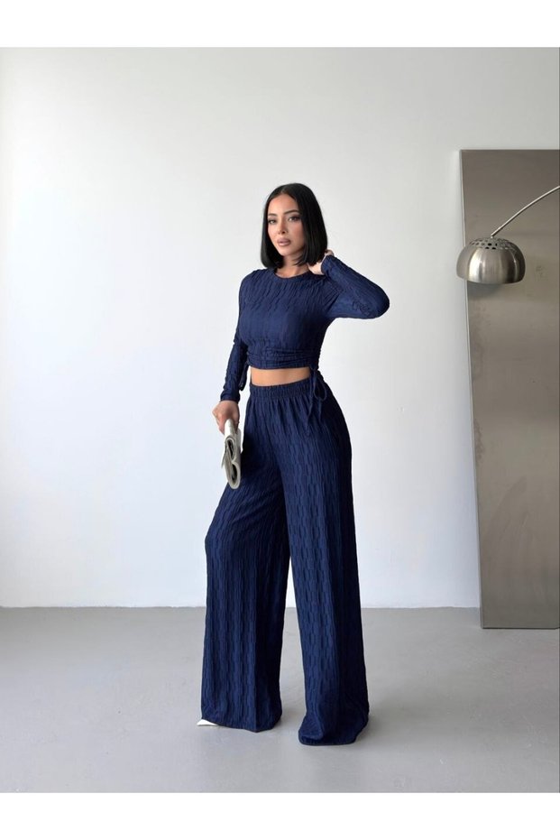 TEXTURED RUChed CROP TOP AND WIDE-LEG PANTS SET