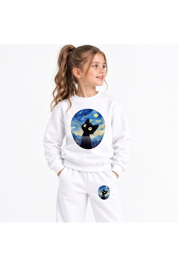 Team Sweatshirt with Star and Cat Print, for Girls and Boys, with a Crew Neck.