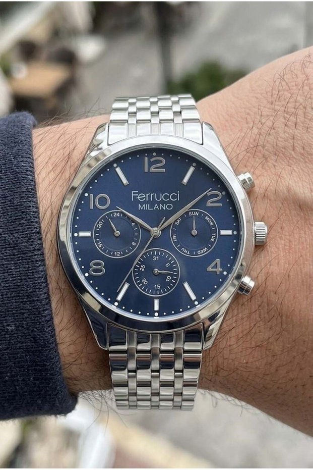 Classic and Modern Men's Wristwatch | 41 mm Steel Strap, Navy Blue Dial